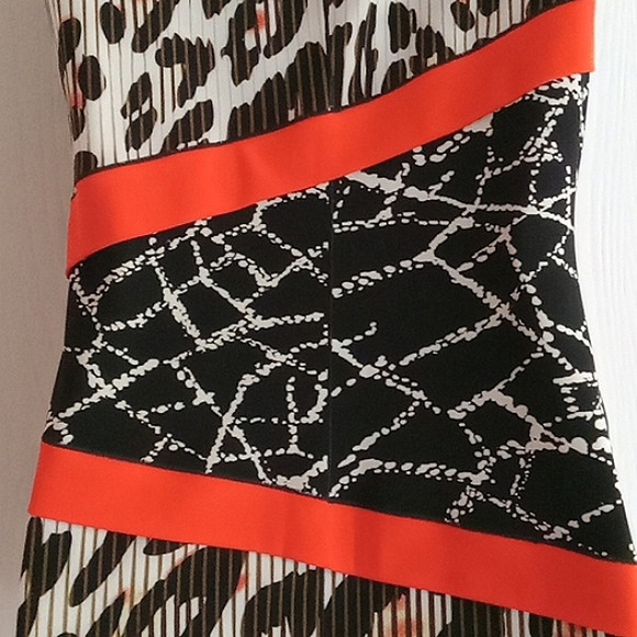 Eva Varro | Geometrical  Print Pattern  Tank Top - Picture 5 of 7